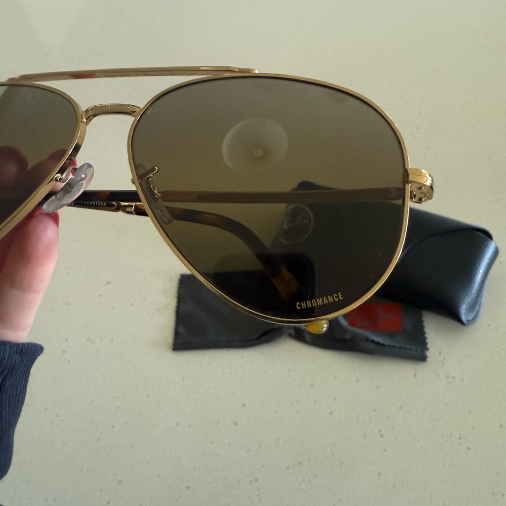 Ray Ban Polarized Oversized Aviators, Gold Frames - Picture 4 of 8